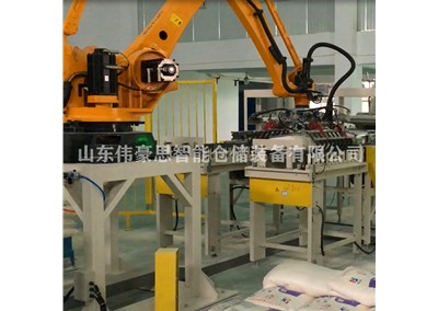码垛机器人与人工码垛对比的优势是什么？