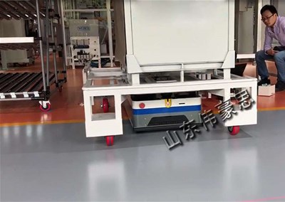 agv搬运机器人 背负式AGV小车工作视频