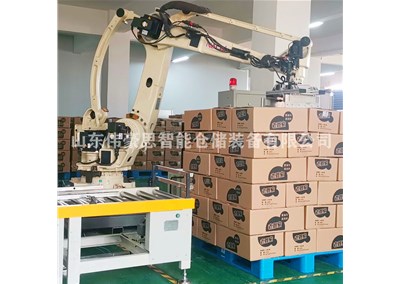 箱装餐具码垛机器人的设计原理