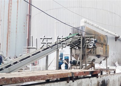 工业盐自动拆袋机是如何工作的？