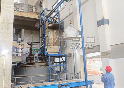 碳酸锂吨袋自动拆包机使用优势