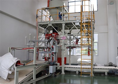 电阻料全自动吨包包装机的工作过程