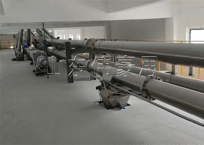 橡胶助剂管链输送机的运行原理