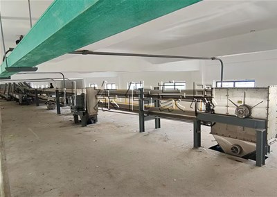 农药粉管链式输送机采用了什么输送原理？